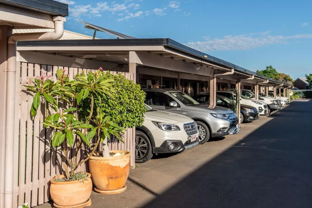 Country Pathfinder Motor Inn Dalby