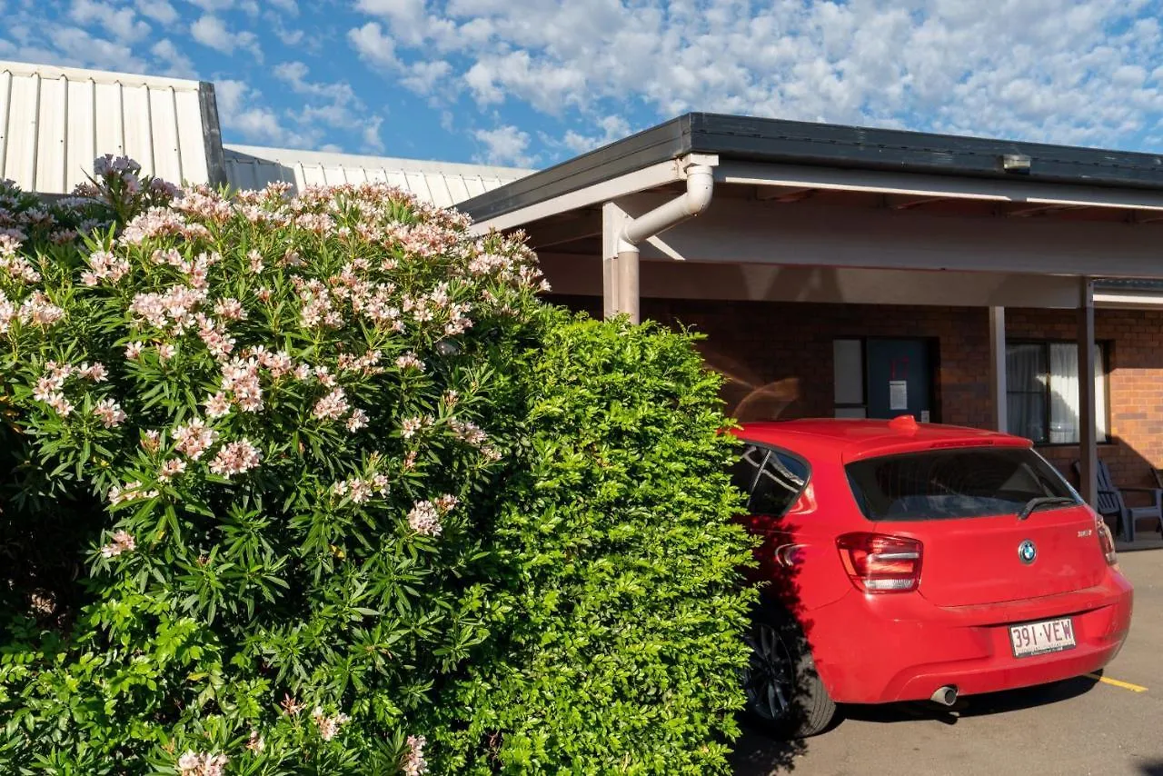 Country Pathfinder Motor Inn Dalby