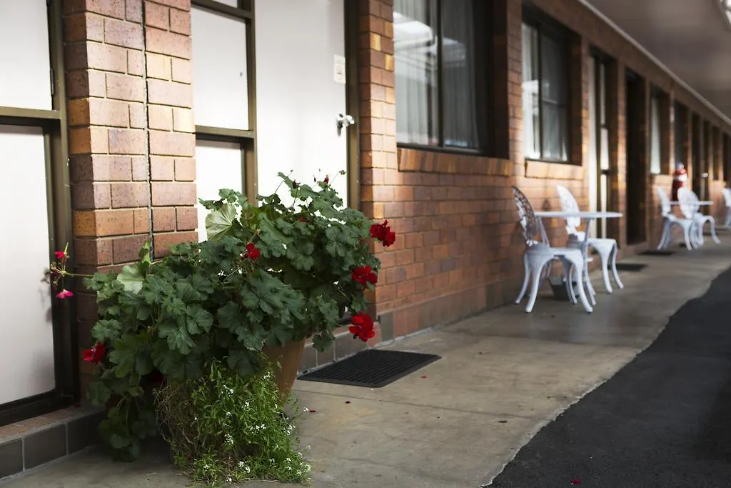 Country Pathfinder Motor Inn Dalby